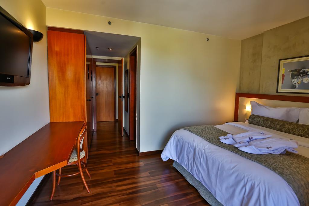 Metropolitan Hotel Бразилиа Экстерьер фото